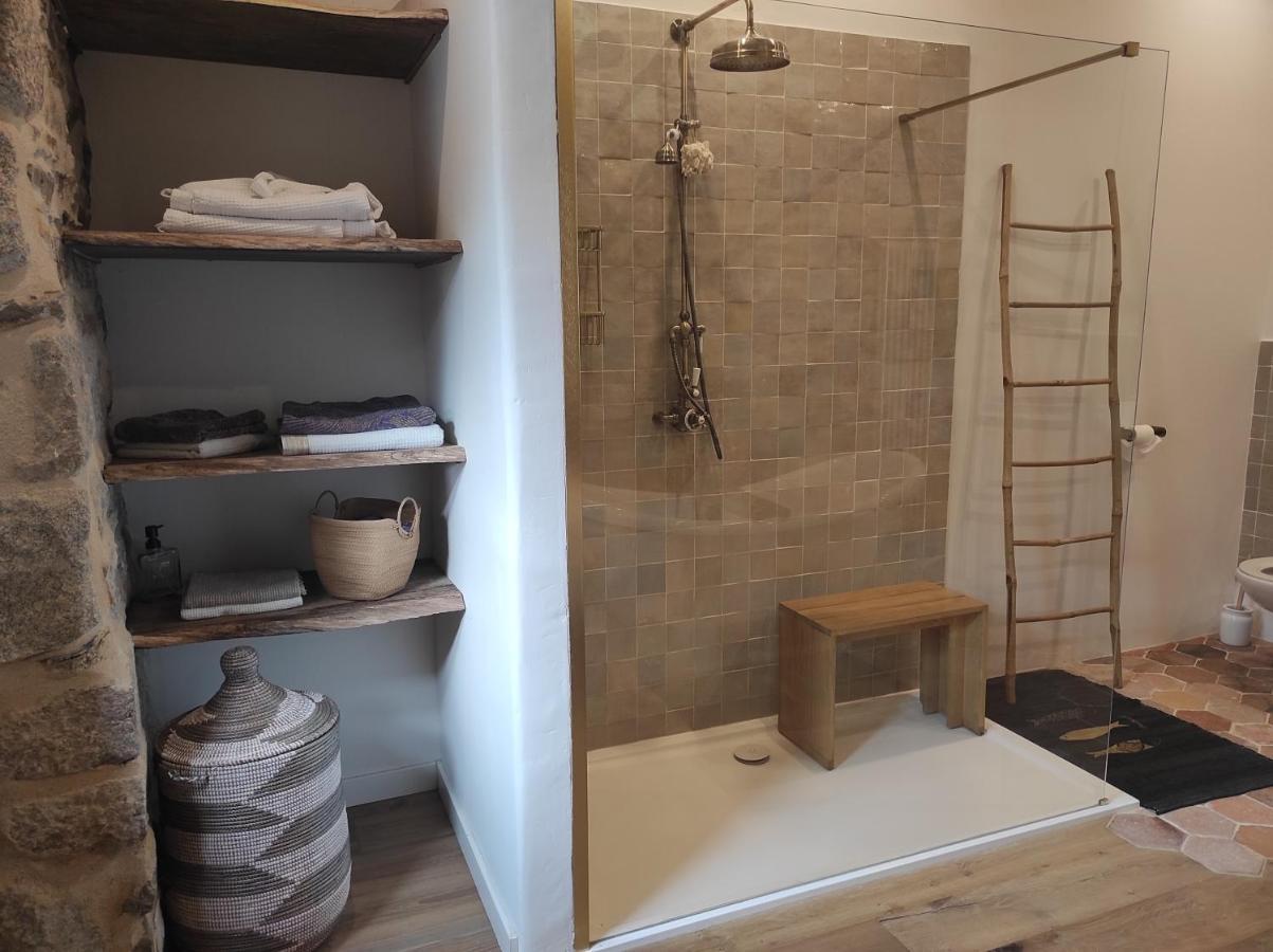 La Ville Es Riez Chambre D'Hotes Corseul Bagian luar foto