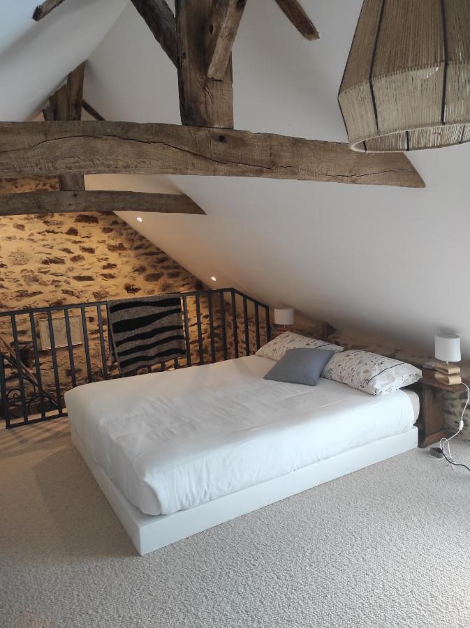 La Ville Es Riez Chambre D'Hotes Corseul Bagian luar foto